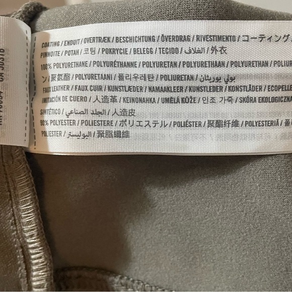 Abercrombie & Fitch 90s Relaxed High Rise Curve Love Cargo Pants Size 36/22L - Picture 9 of 10